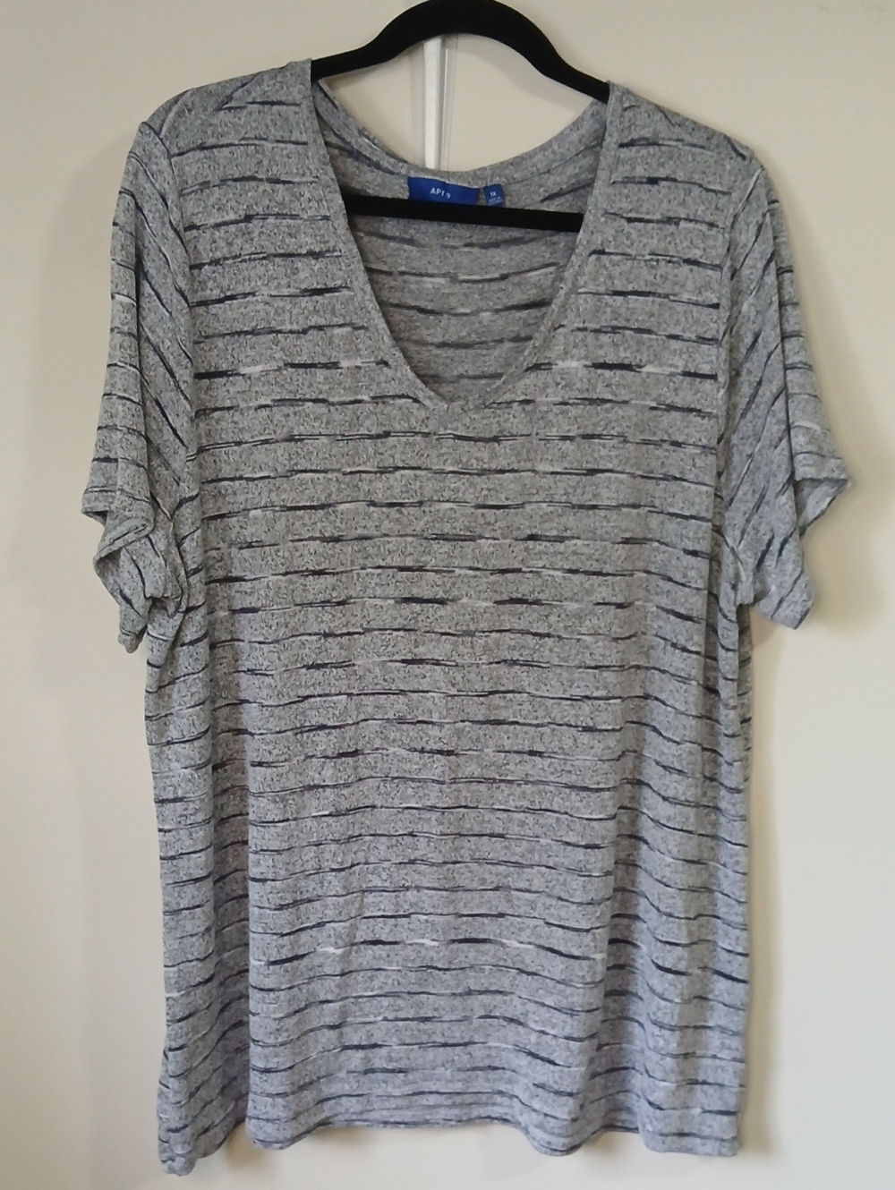 5 For $25 Apt. 9 Women's Heather Gray Stripe V-Neck Tee